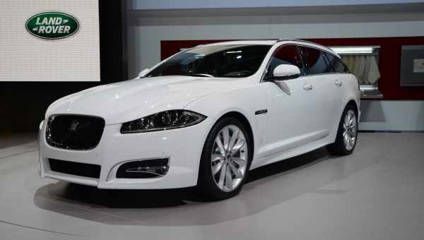 Новий Jaguar XF дебютує в Нью-Йорку