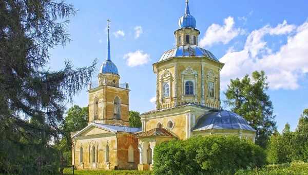 Володимирська церква в Маврино