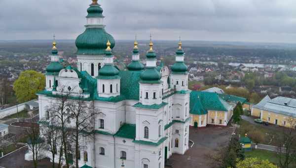 Свято-Троїцький собор у Ядрині