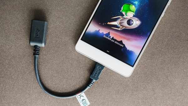 Телефон Android не бачить флешку через USB OTG кабель або перехідник