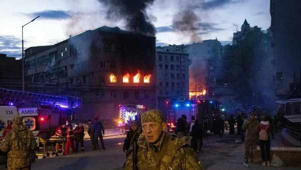 Омськ знову засипало, цього разу чорним порошком