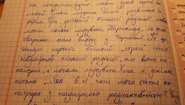 Досягнення першого року: коли крихітка починає повзати? «Топ, топ, топає малюк», - співається у веселій дитячій пісеньці. Ця подія відбудеться приблизно через рік після появи дитини на світ, а до того часу вона встигне освоїти багато інших корисних умінь.