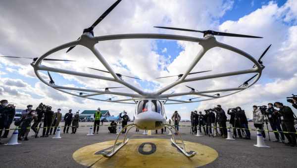 E-volo представила серійний пасажирський 18-роторний дрон Volocopter 2X