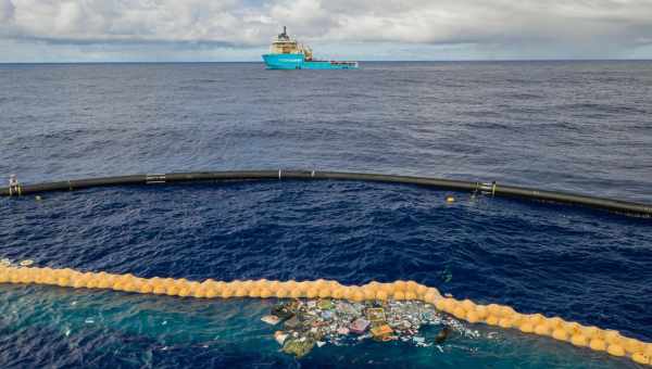 Проект The Ocean Cleanup успішно випробував нову систему збору пластику в океані