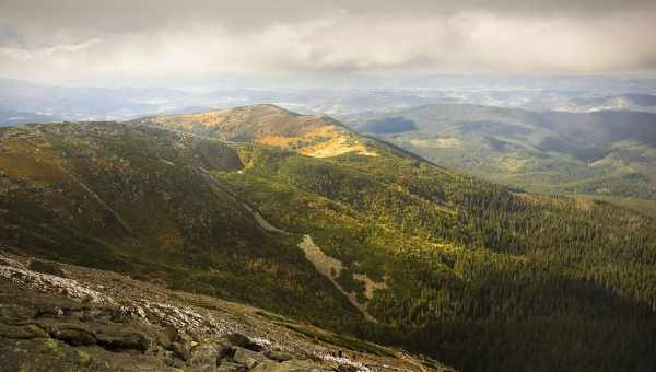 Гора Фансіпан