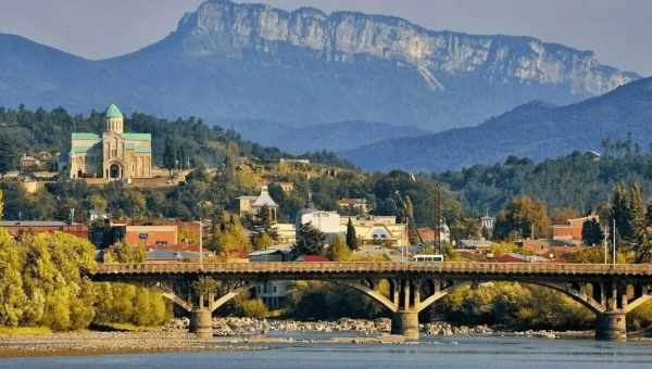 Як дістатися з Тбілісі в Кутаїсі