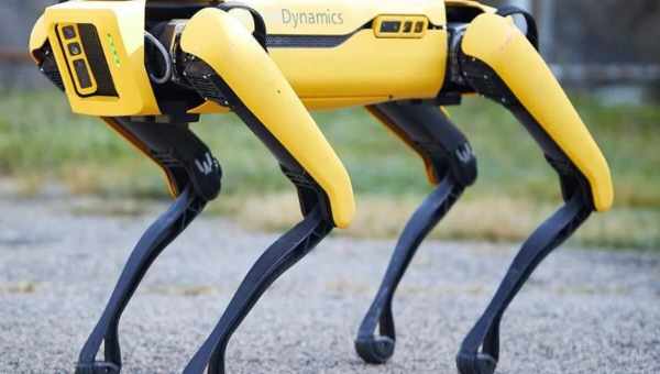 Boston Dynamics відкрила чотирилапого робота Spot для сторонніх розробників