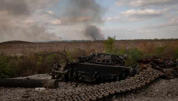 Російський гусеничний робот прикинувся каменем