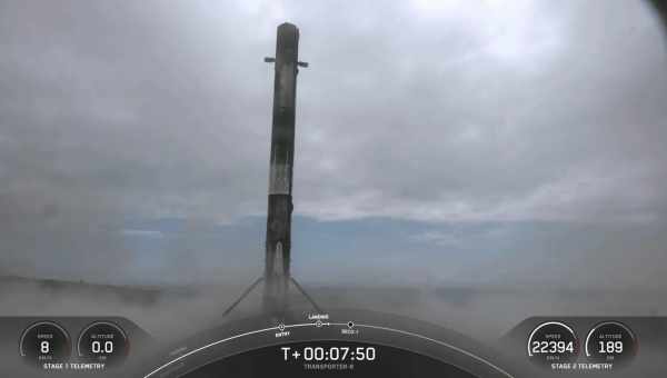 SpaceX знайшла вантаж для першого повторного польоту Falcon 9