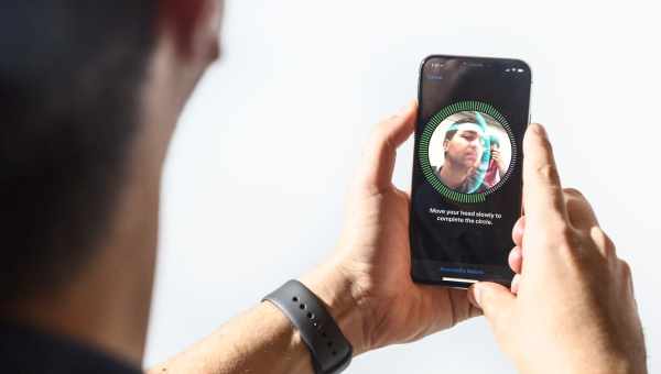 Як тимчасово відключити Face ID на iPhone X