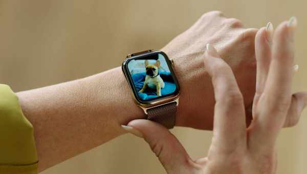 Apple Watch почнуть продаватися в квітні