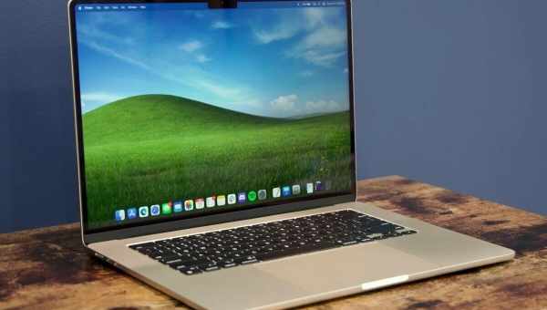 Порівняння тривалості роботи нового MacBook Pro і його попередників