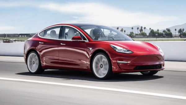 Tesla представила Model 3