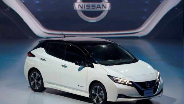 Nissan представив оновлений електромобіль Leaf