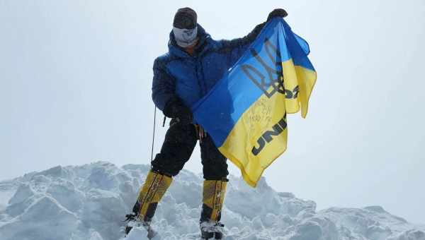 «Кассіні» знайшов найвищі гори Титана