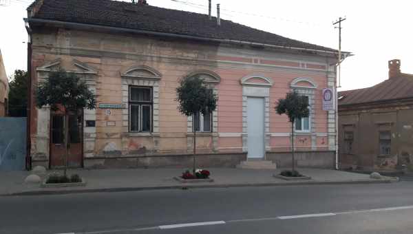 Подивіться на Будинок музики з дірявим дахом: це задумка архітекторів