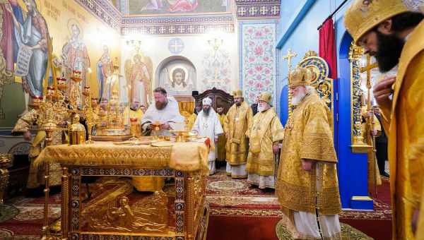 Церква Трьох Святителів на Кулішках